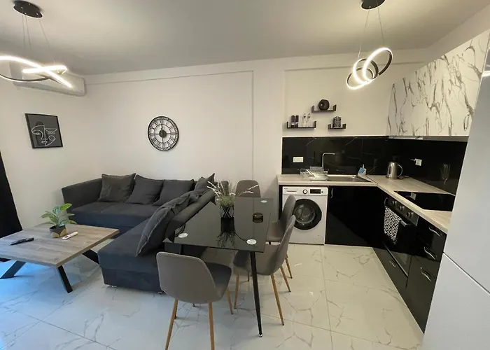 Cc Apartmán *